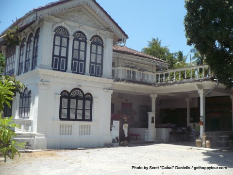 Chinpracha House